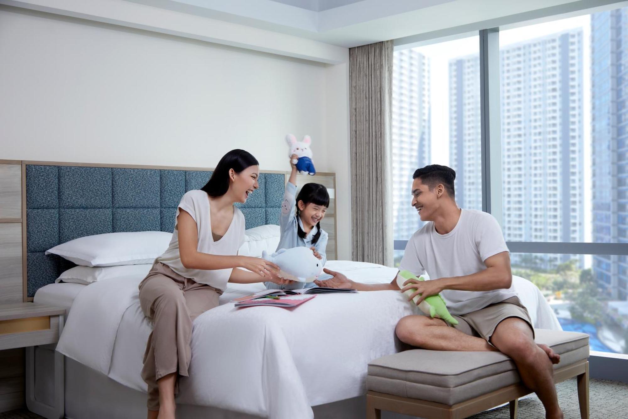 Four Points By Sheraton Surabaya, Pakuwon Indah Exterior photo