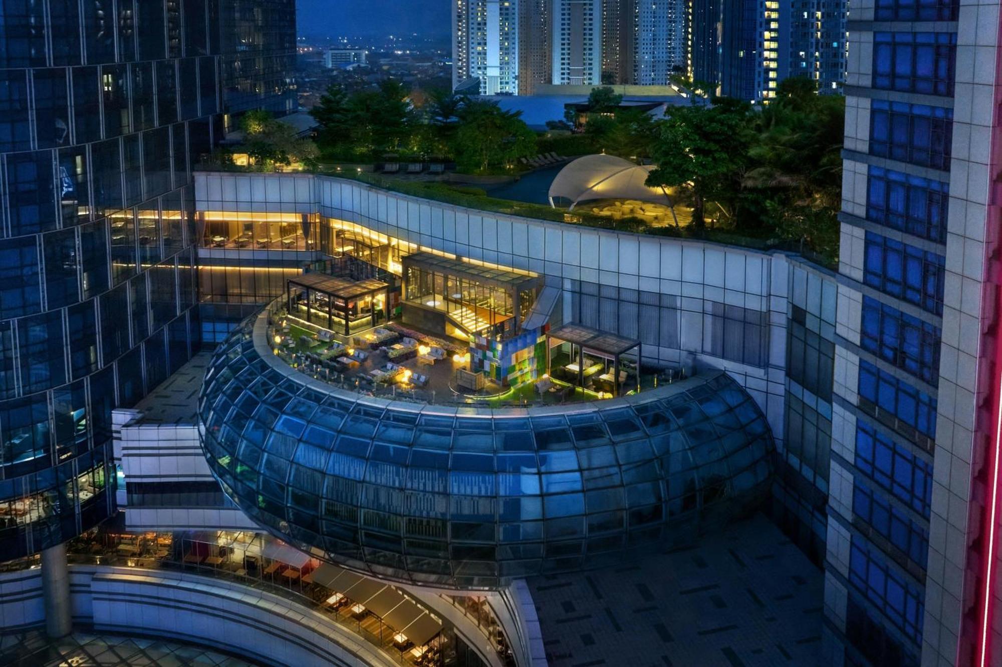 Four Points By Sheraton Surabaya, Pakuwon Indah Exterior photo